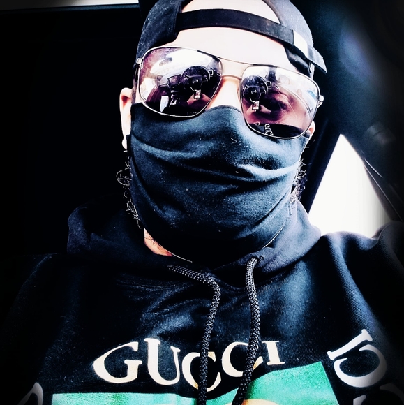 Meet your Posher, Jason - Picture 7 of 16